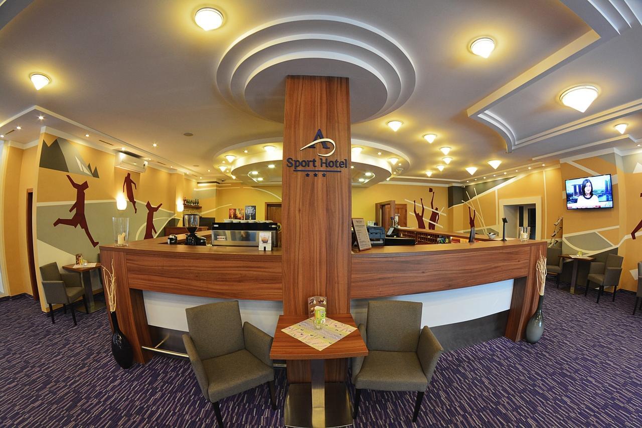 Alexandra Sport Hotel Púchov Eksteriør bilde